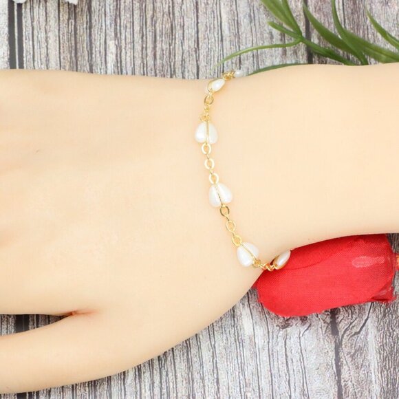 "Trendy Handmade Bracelet – A Stylish Gift for Women & Girls, MAR091194 - Picture 4 of 10